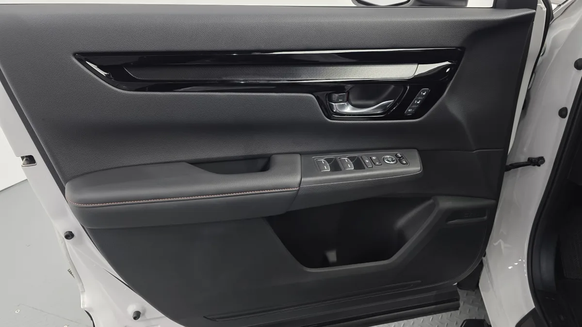 Honda CR-V interior detail
