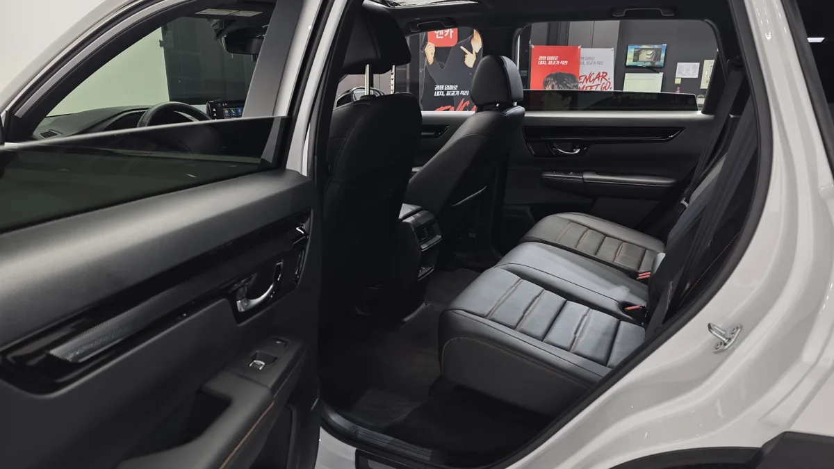 Honda CR-V interior detail