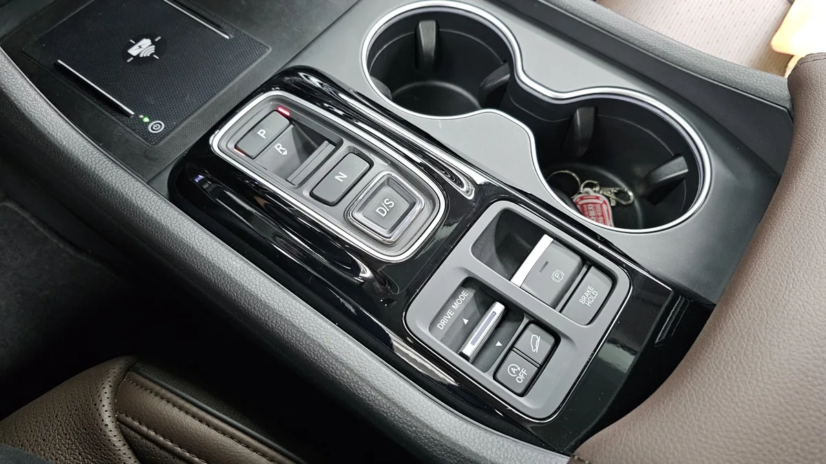 Honda Pilot interior detail