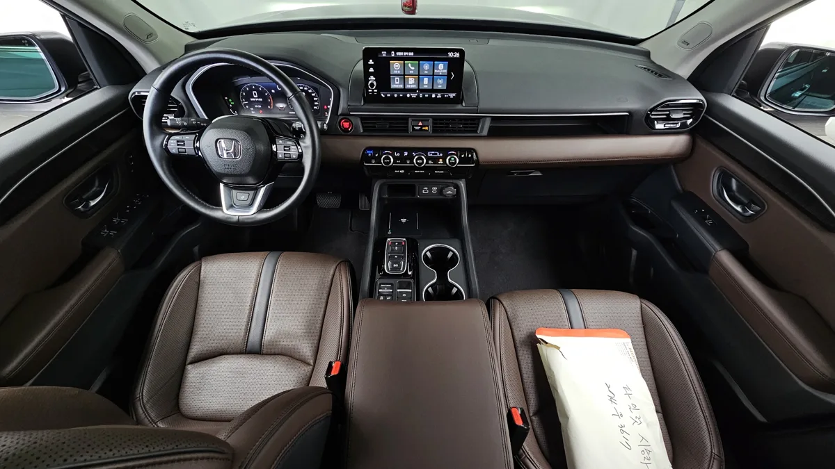 Honda Pilot interior detail