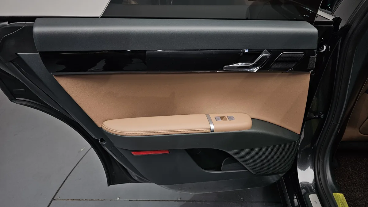 Hyundai Grandeur interior detail