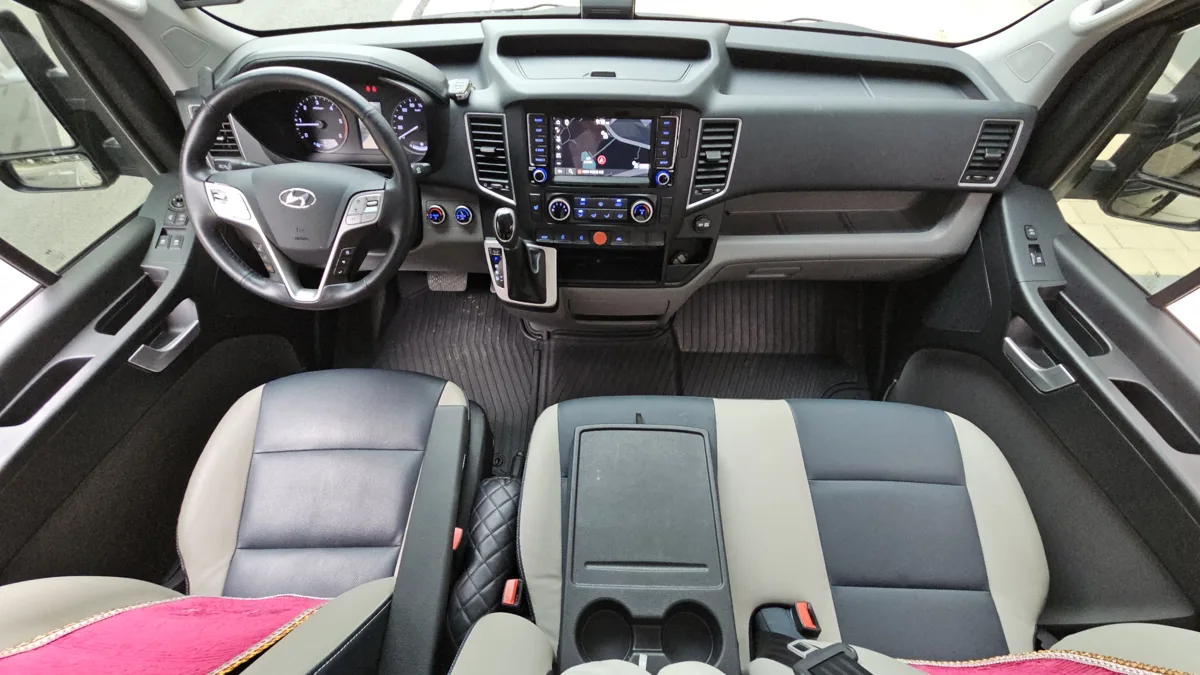 Hyundai H350 (Solati) interior detail