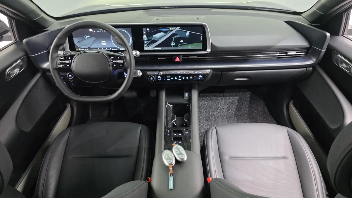 Hyundai Ioniq 6 interior detail