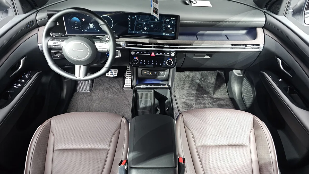 Hyundai Tucson interior detail