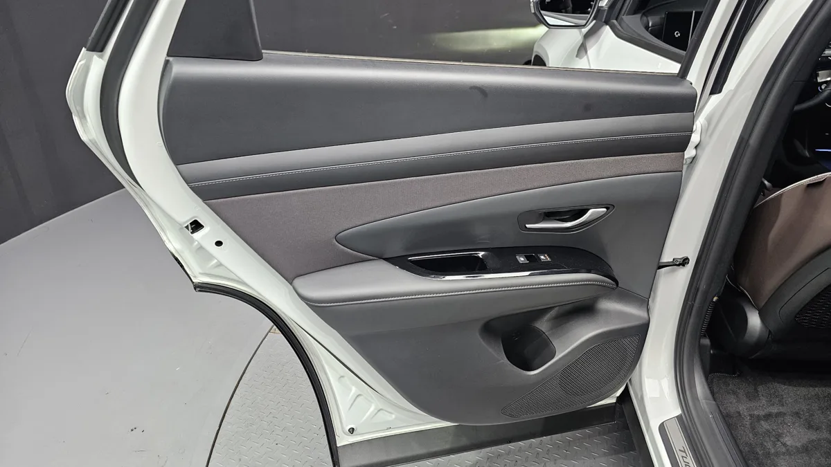 Hyundai Tucson interior detail
