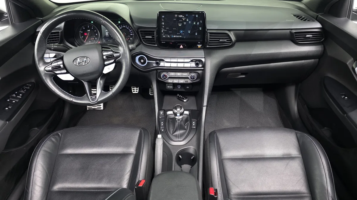 Hyundai Veloster interior detail