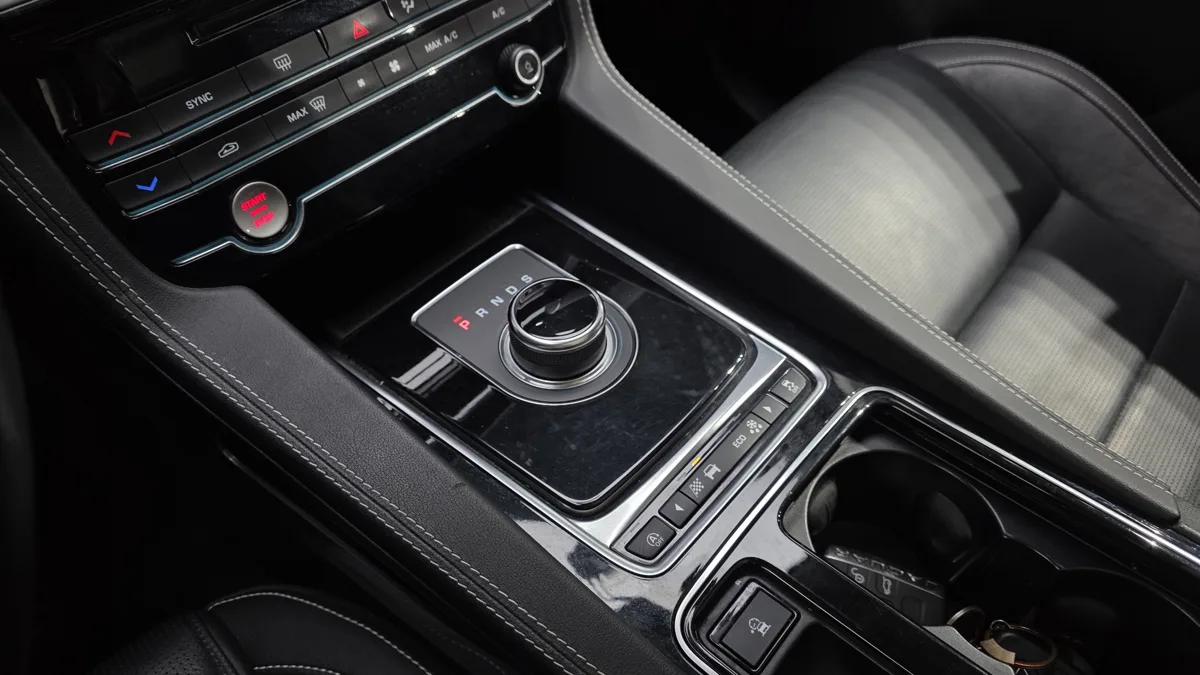 Jaguar F-PACE interior detail