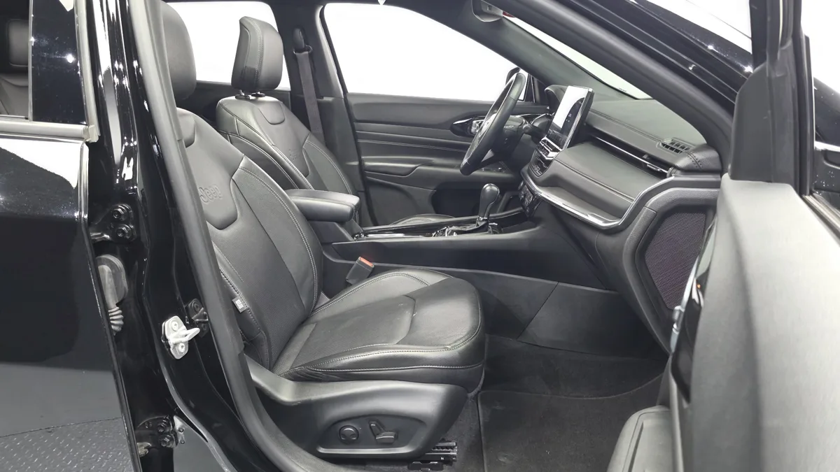 Jeep Compass interior detail