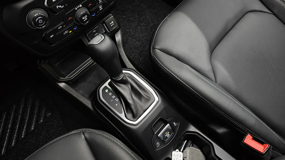 Jeep Renegade interior detail