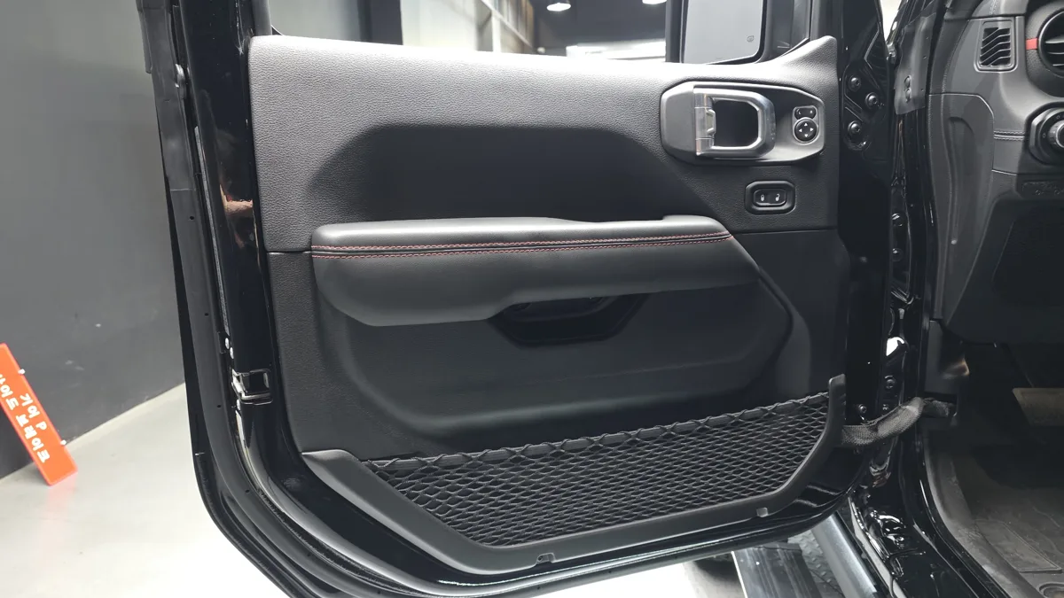 Jeep Wrangler interior detail