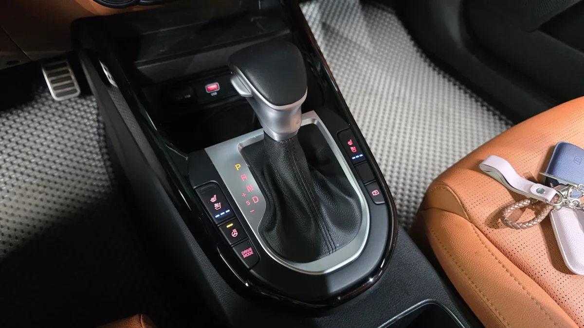 Kia K3 interior detail