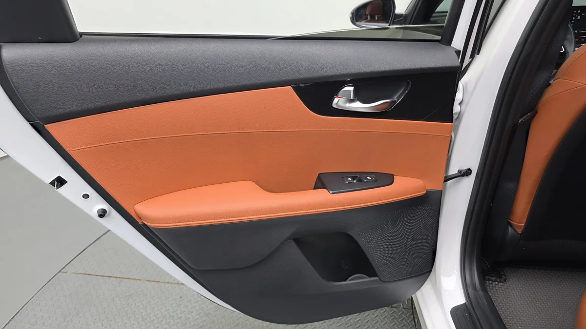 Kia K3 interior detail