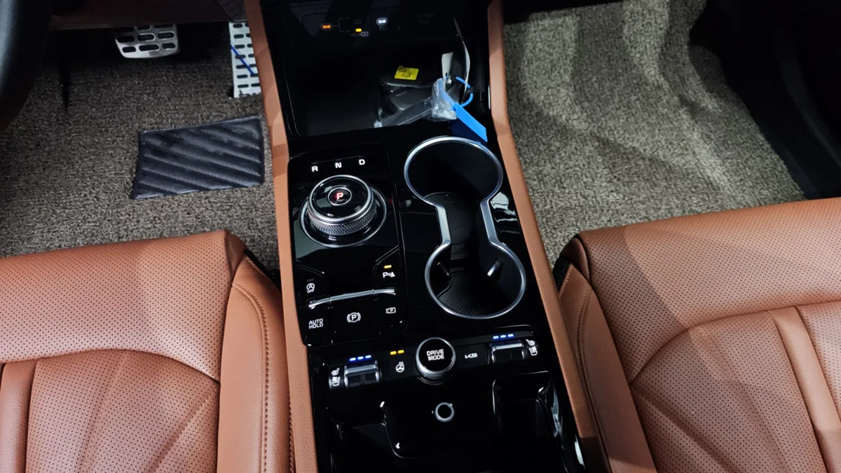 Kia K5 interior detail