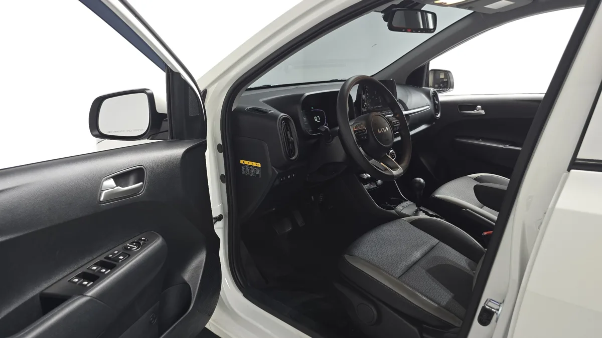 Kia Picanto (Morning) interior detail
