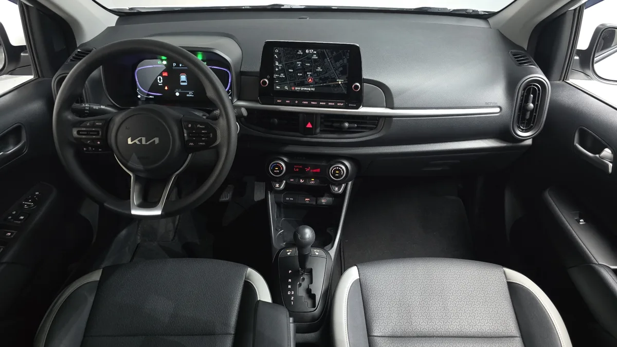 Kia Picanto (Morning) interior detail