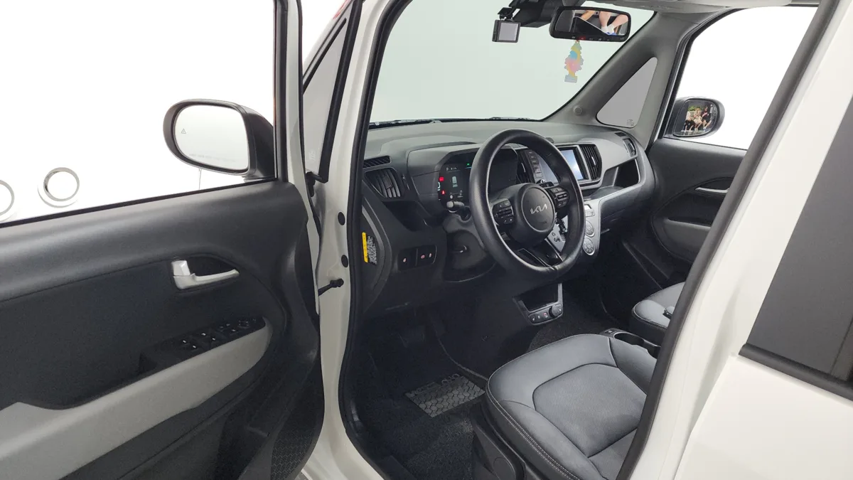 Kia Ray interior detail
