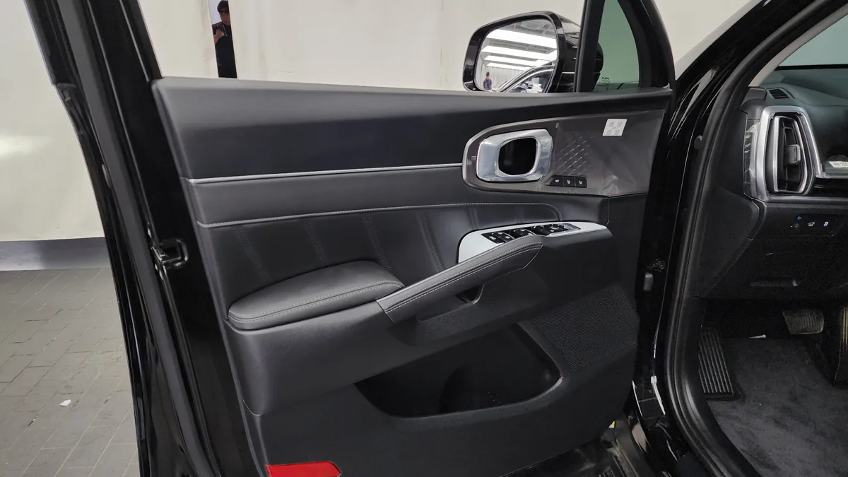 Kia Sorento interior detail