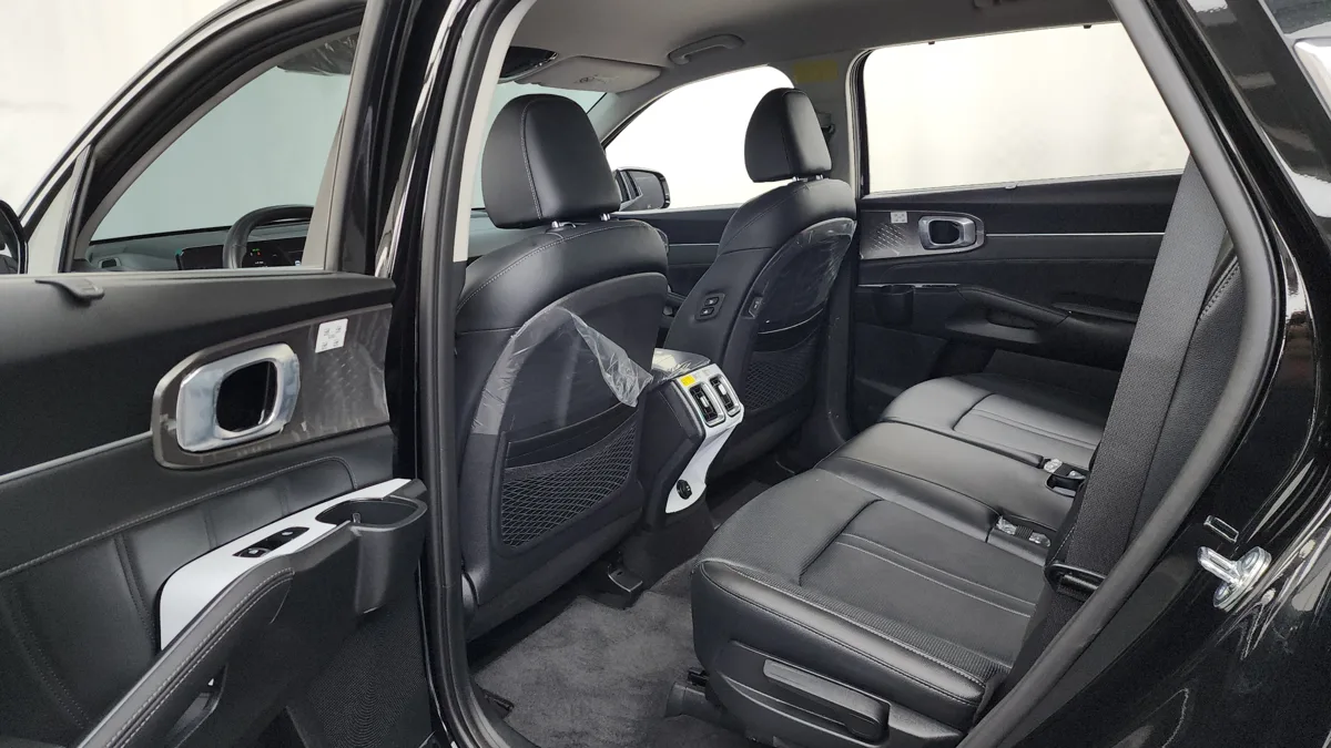 Kia Sorento interior detail
