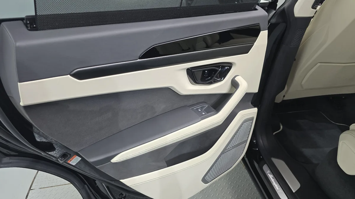 Lamborghini Urus interior detail