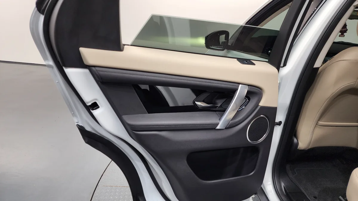 Land Rover Discovery Sport interior detail