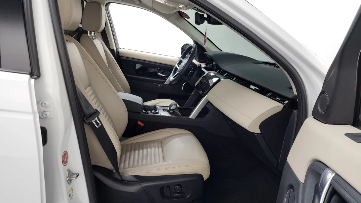 Land Rover Discovery Sport interior detail