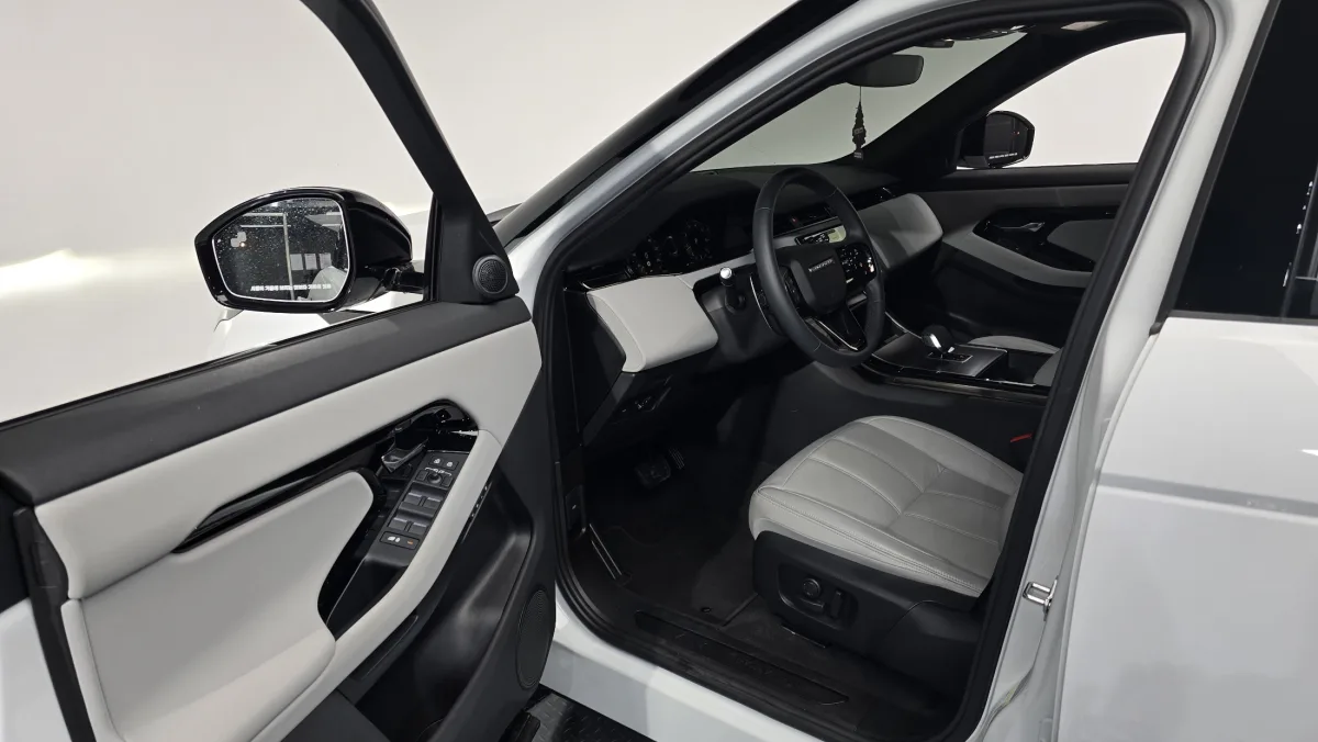Land Rover Range Rover Evoque interior detail