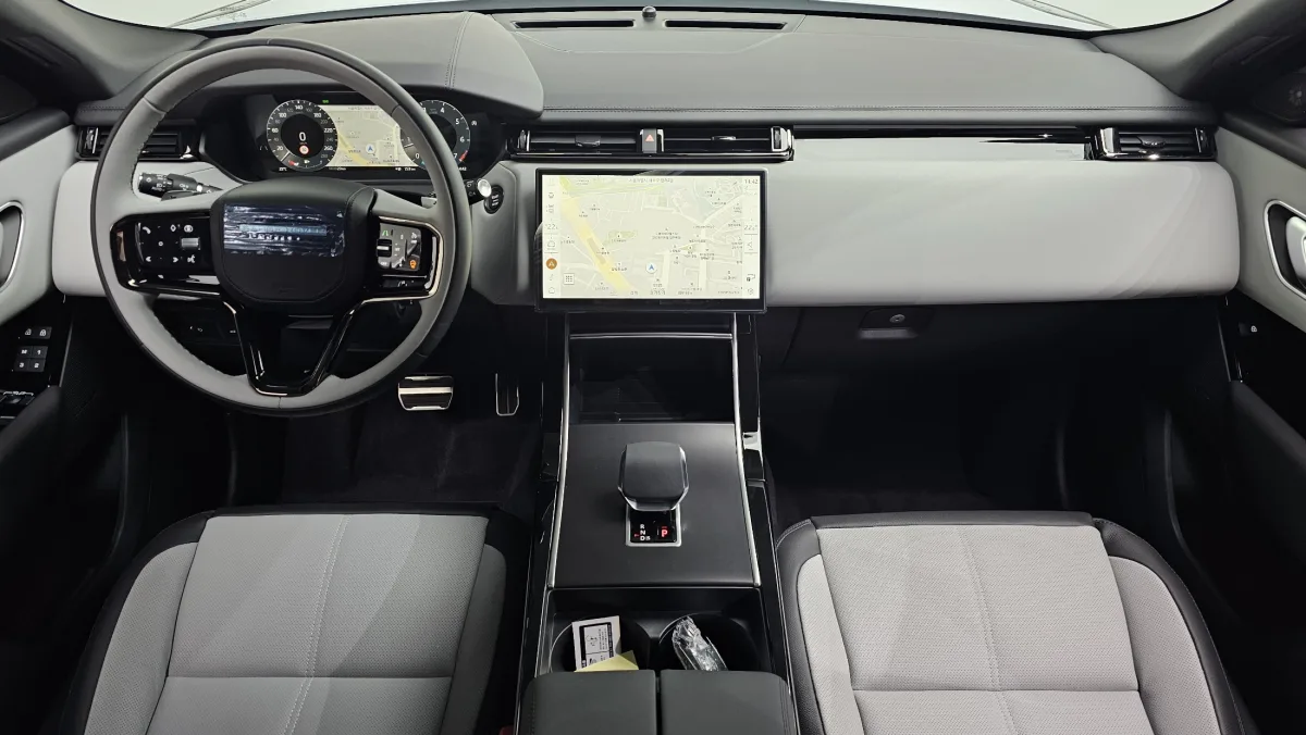 Land Rover Range Rover Velar interior detail