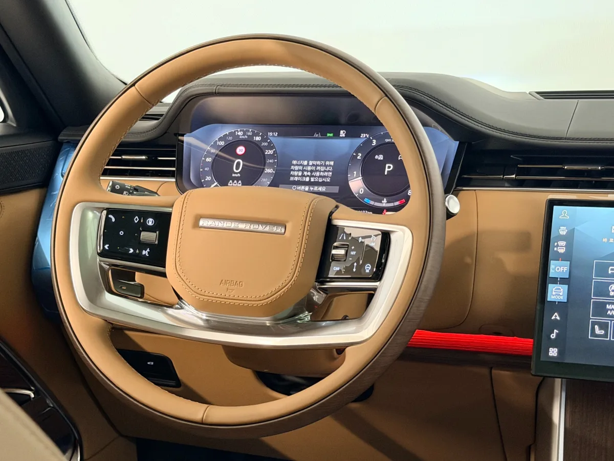 Land Rover Range Rover interior detail