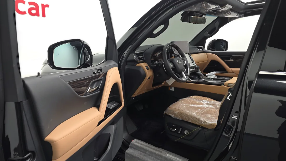 Lexus LX interior detail