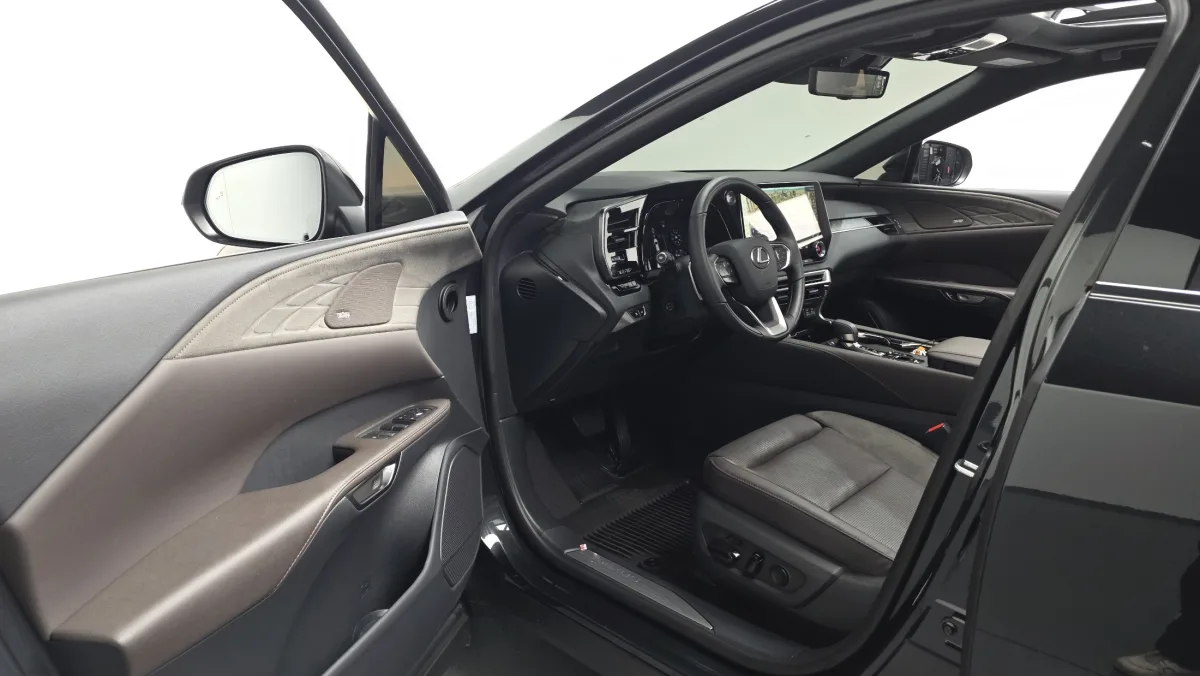 Lexus RX interior detail