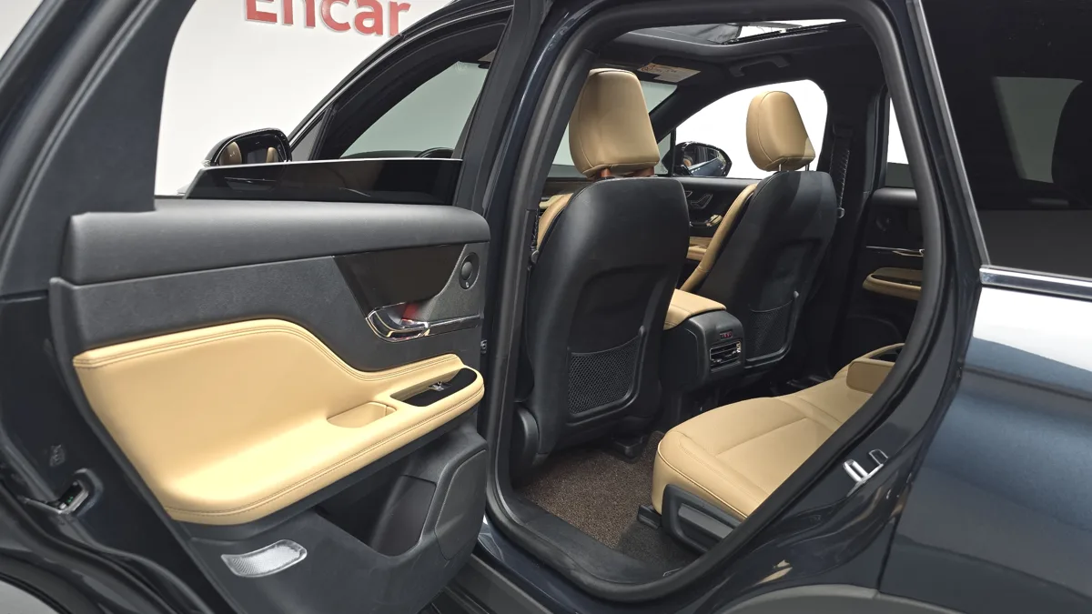 Lincoln Corsair interior detail