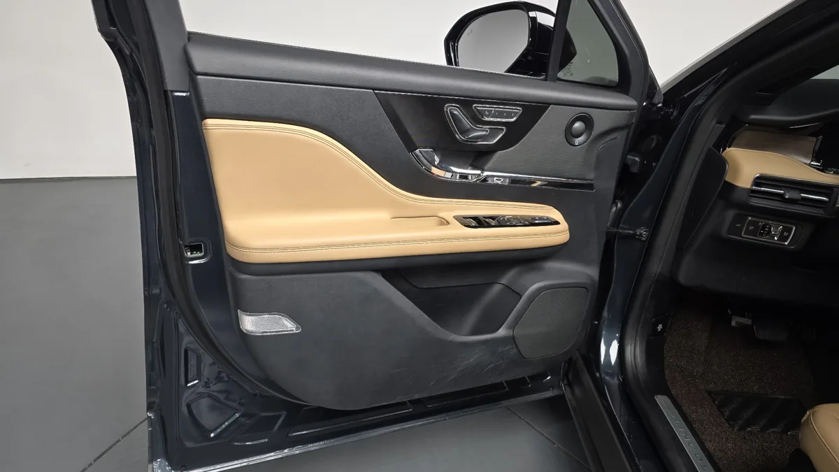 Lincoln Corsair interior detail