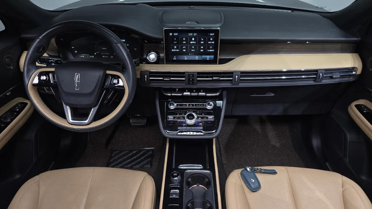 Lincoln Corsair interior detail