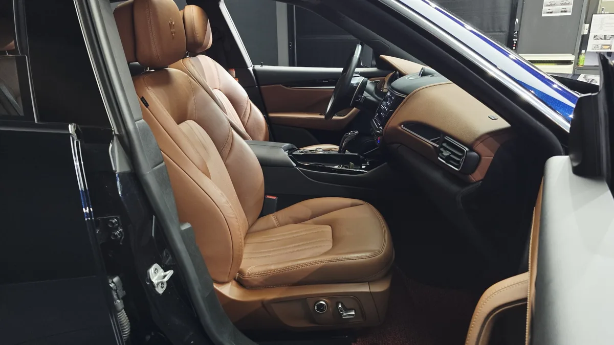 Maserati Levante interior detail