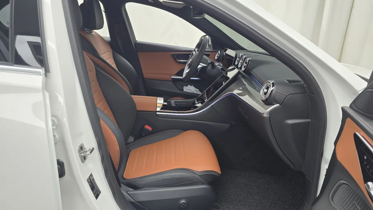Mercedes-Benz C-Class interior detail