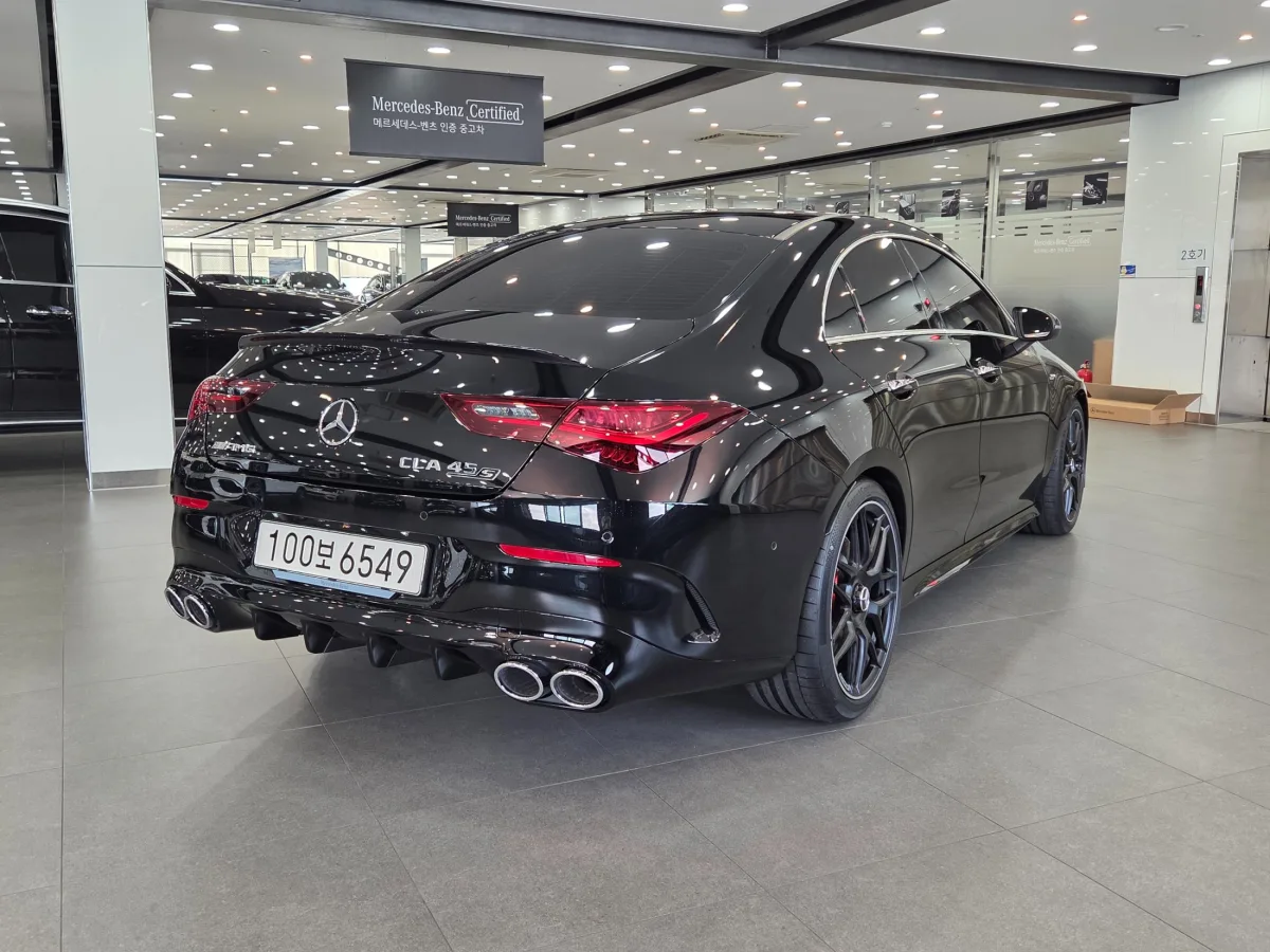 Mercedes-Benz CLA-Class interior detail