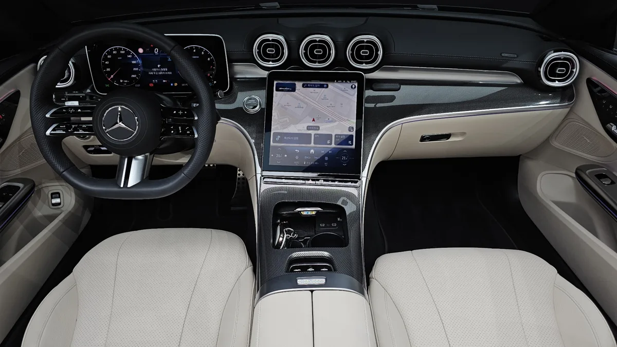 Mercedes-Benz CLE-Class interior detail