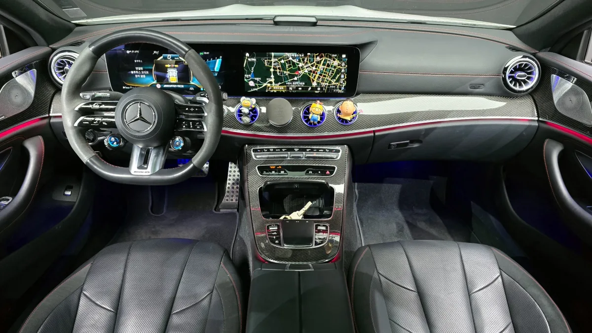 Mercedes-Benz CLS-Class interior detail
