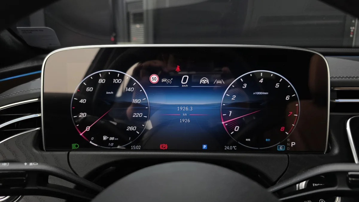 Mercedes-Benz E-Class interior detail