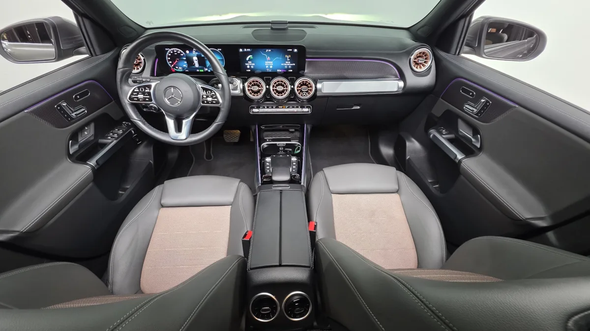 Mercedes-Benz EQB interior detail