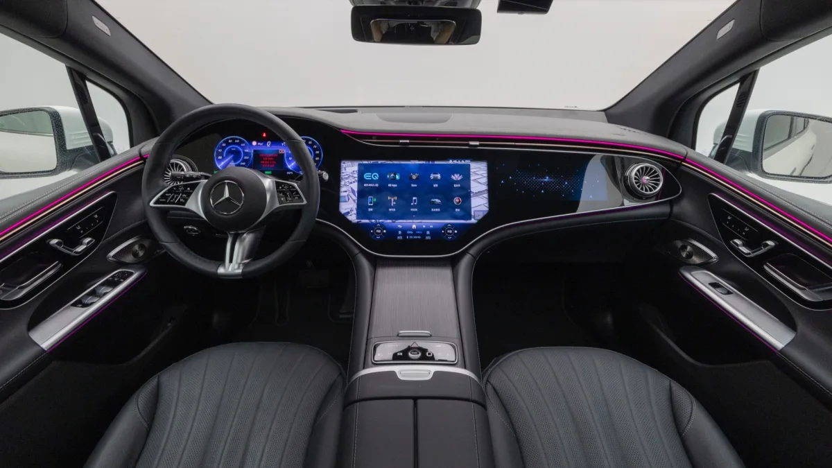 Mercedes-Benz EQE interior detail
