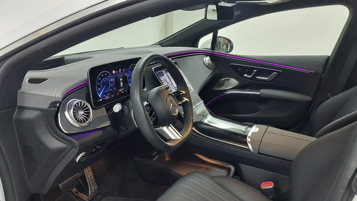 Mercedes-Benz EQS interior detail
