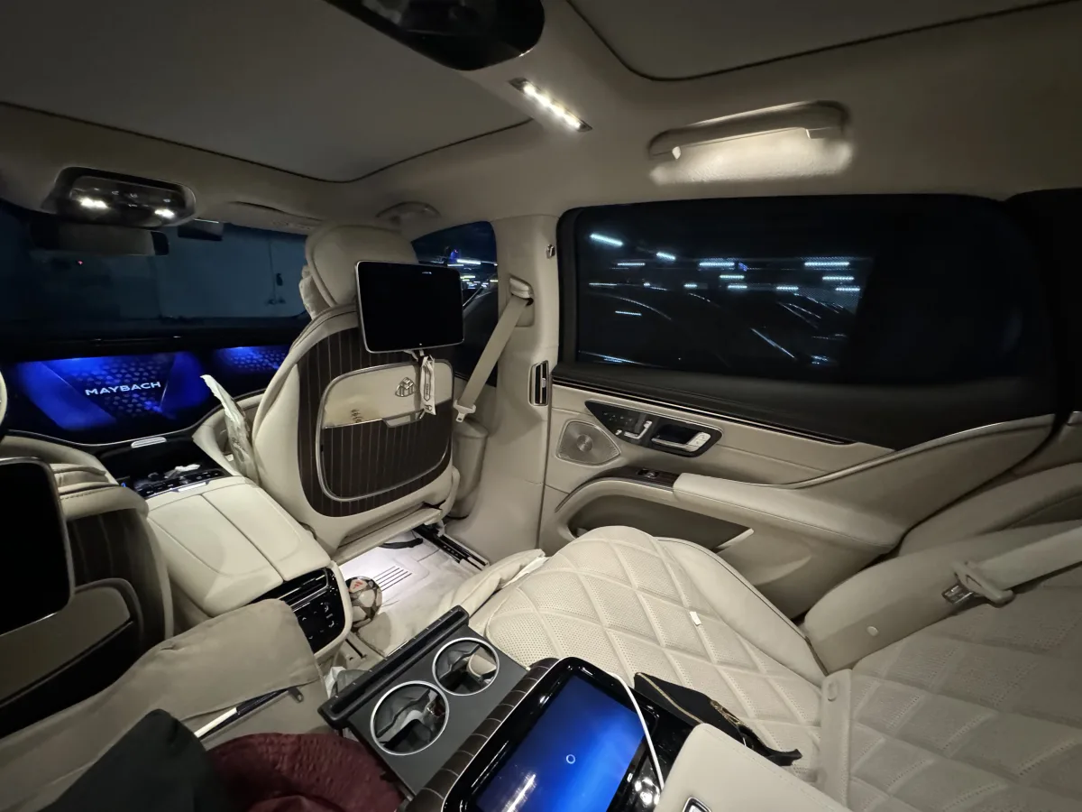 Mercedes-Benz EQS interior detail