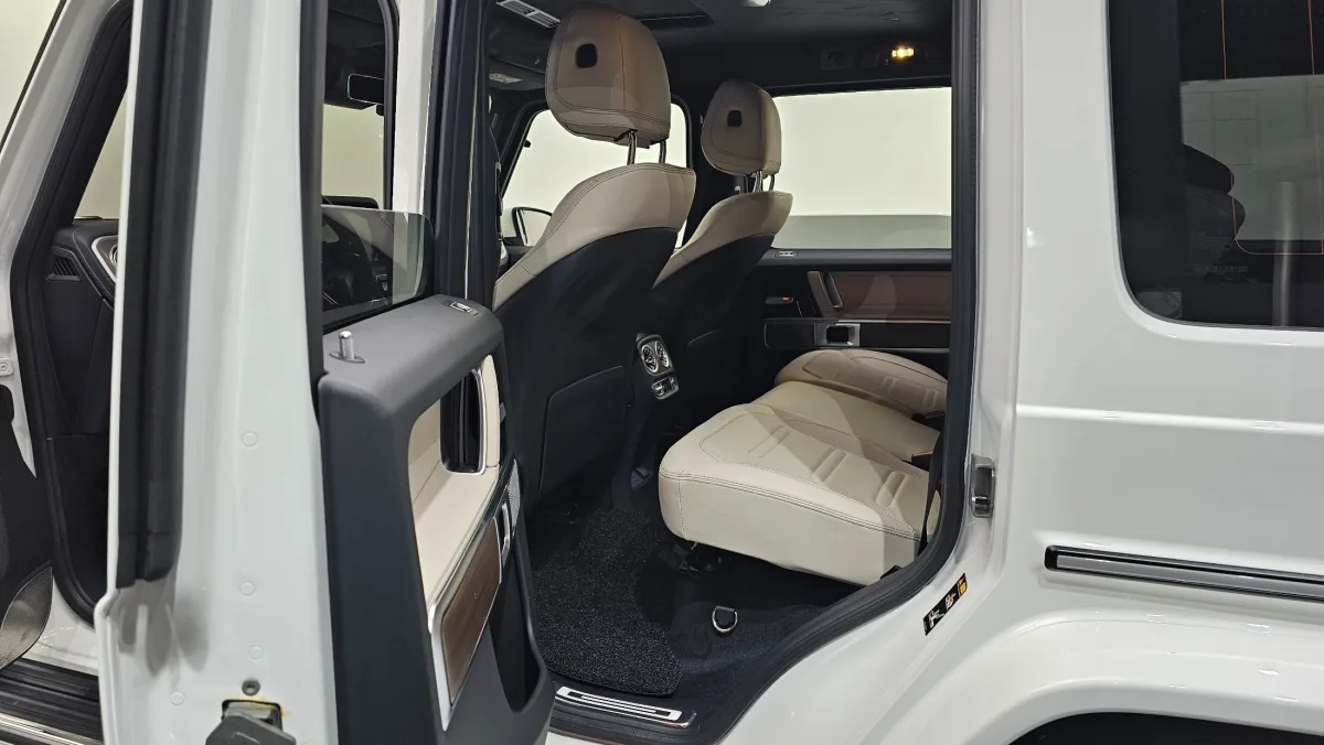 Mercedes-Benz G-Class interior detail