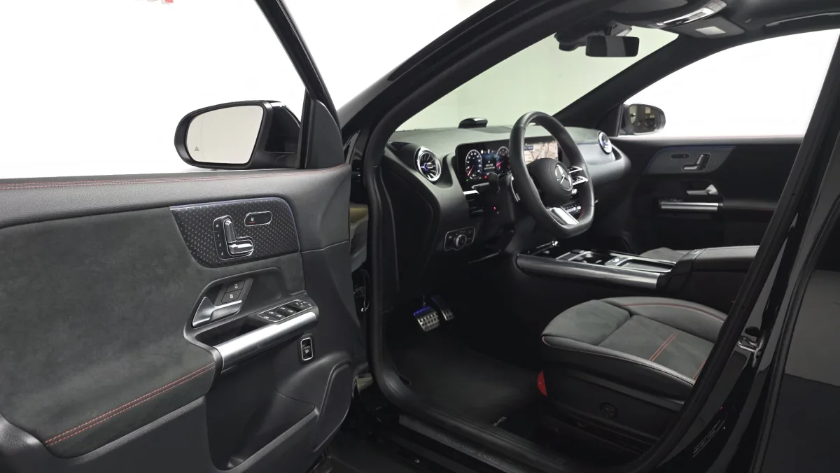 Mercedes-Benz GLA-Class interior detail