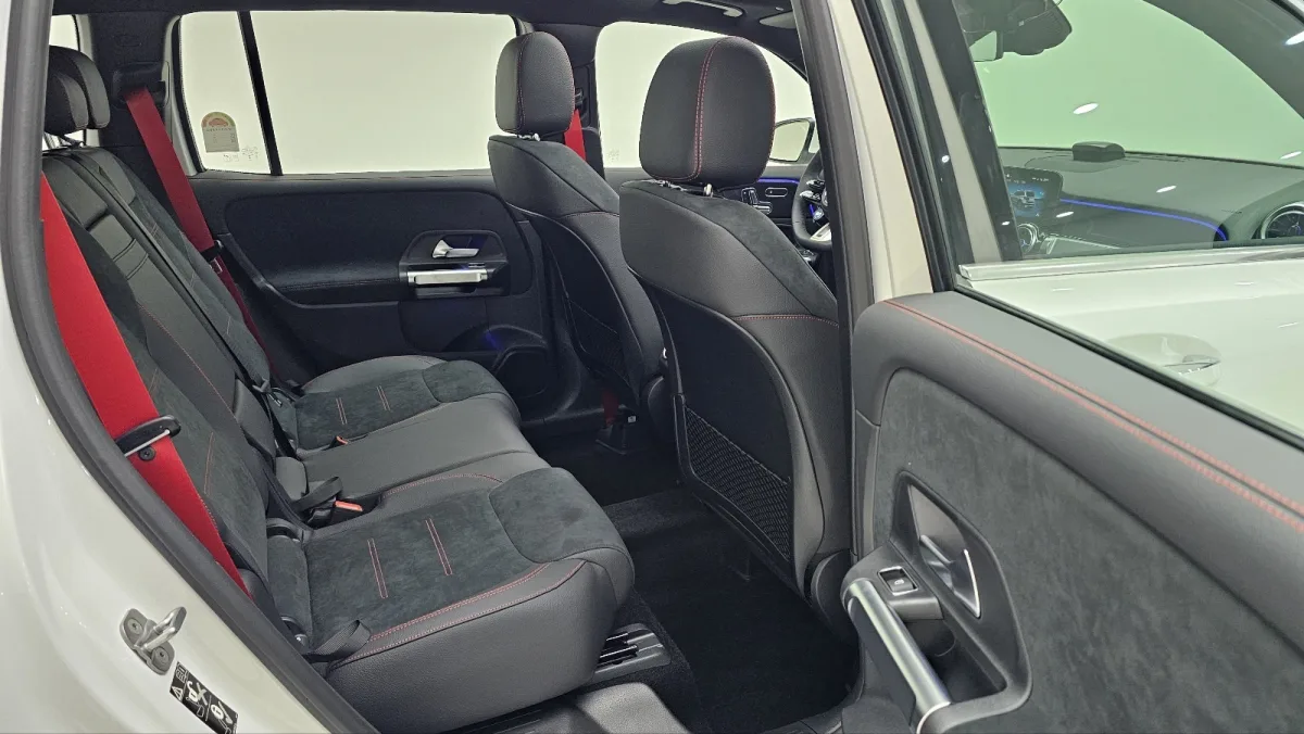 Mercedes-Benz GLB-Class interior detail