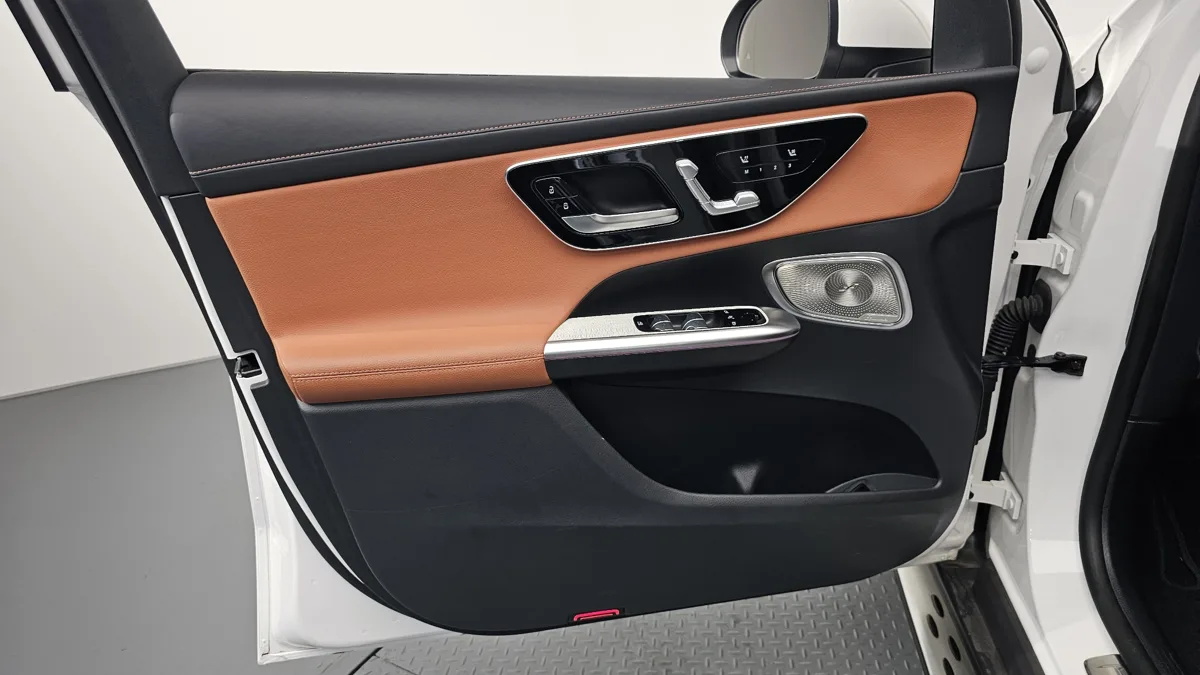 Mercedes-Benz GLC-Class interior detail