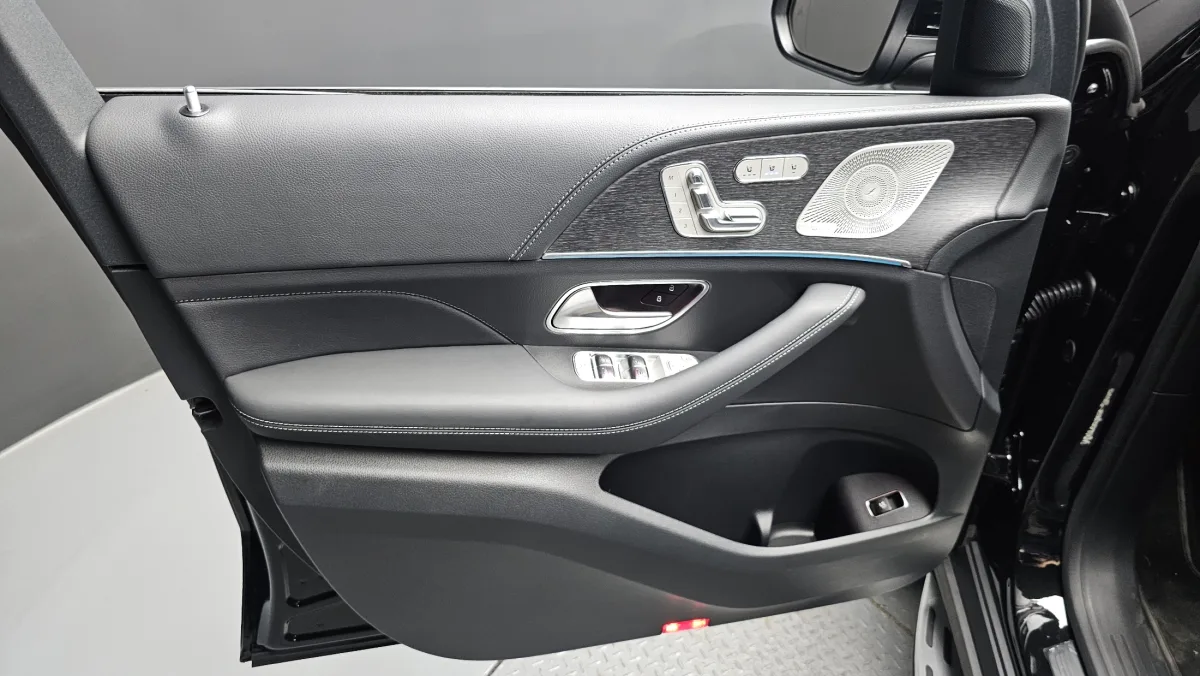 Mercedes-Benz GLS-Class interior detail