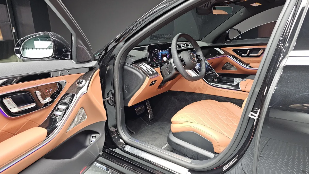 Mercedes-Benz S-Class interior detail