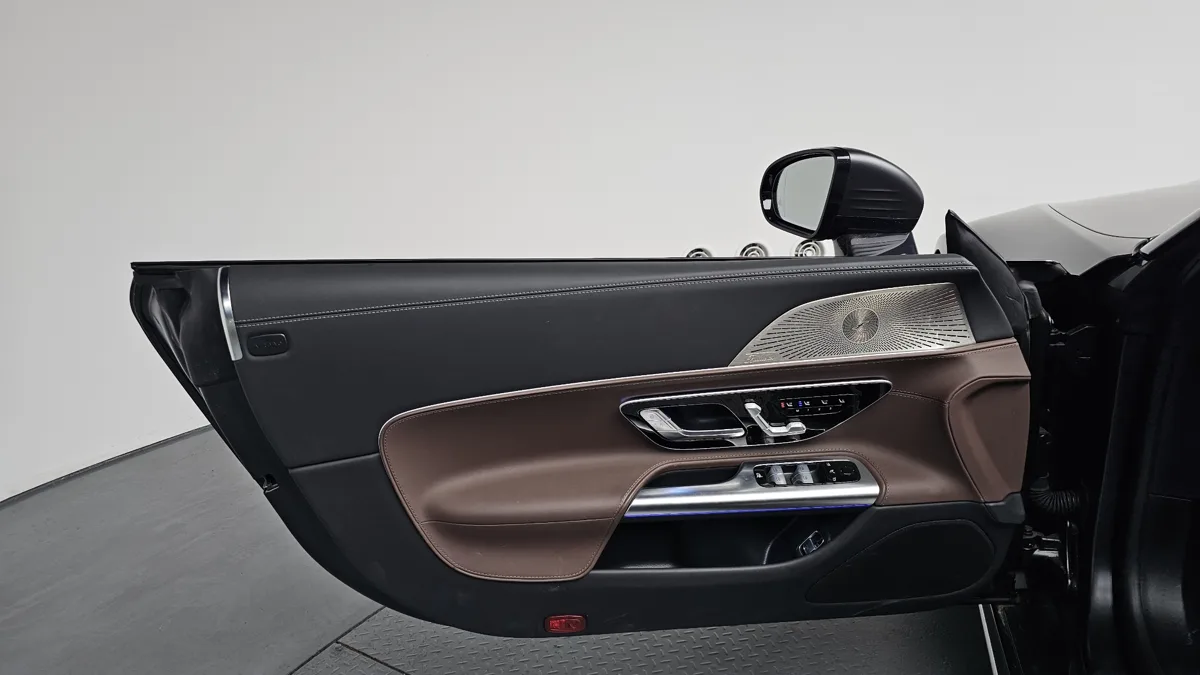 Mercedes-Benz SL-Class interior detail